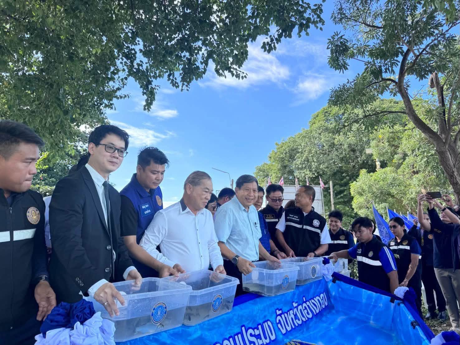 title - ส.ป.ก.อ่างทอง ร่วมพิธีปล่อยพันธุ์สัตว์น้ำ เนื่องในวันประมงแห่งชาติ ประจำปี 2569 จังหวัดอ่างทอง
